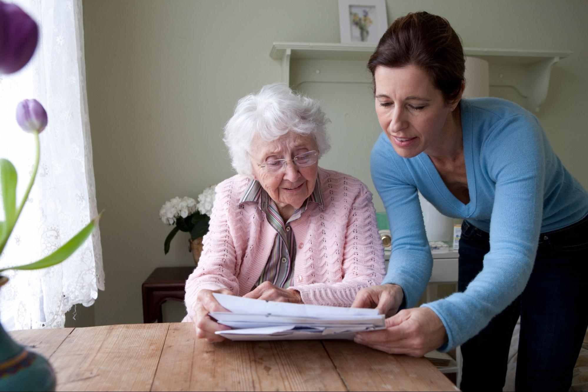 Ayudas económicas para personas mayores de 70 años