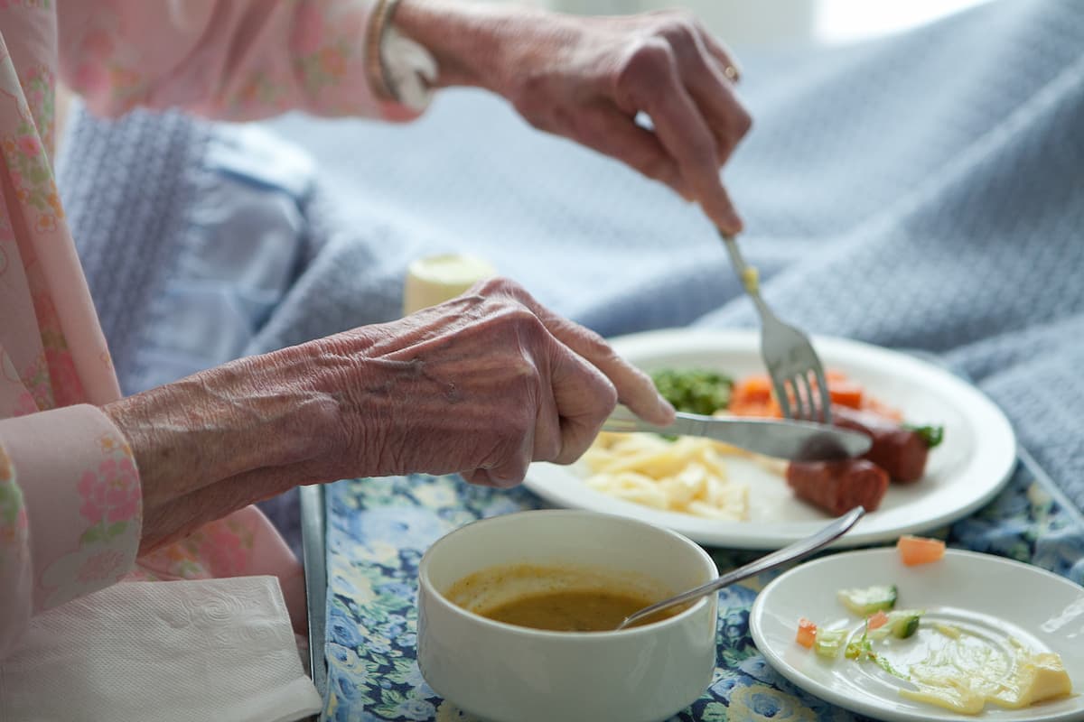Alimentación saludable para personas mayores