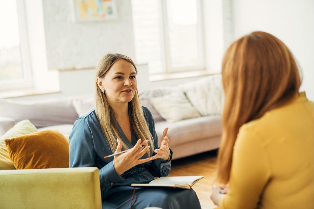 Técnicas y consejos para la búsqueda activa de empleo como cuidador profesional